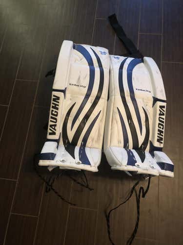 Vaughn Velocity V5 Goalie Leg Pads Intermediate
