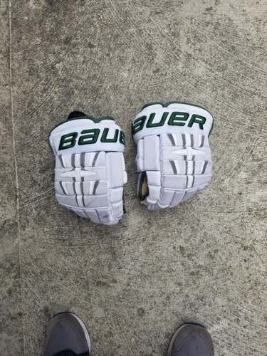 Bauer Classic 4-Roll Gloves Senior Pro Stock