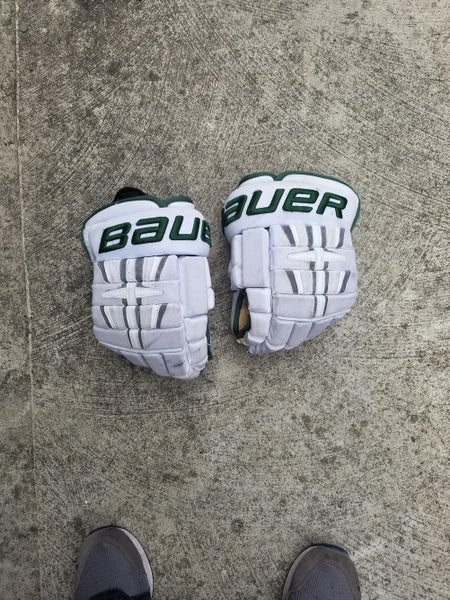Bauer Classic 4-Roll Gloves Senior Pro Stock