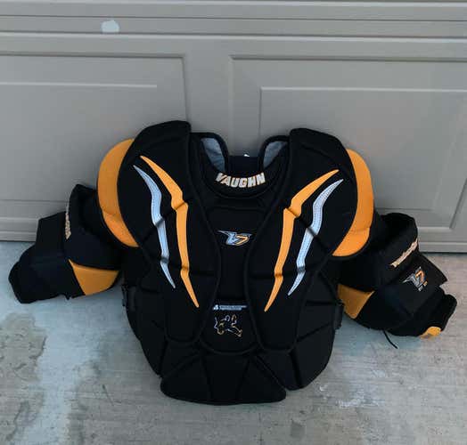 BRAND NEW Vaughn v7 XF Intermediate Large Chest & Arm