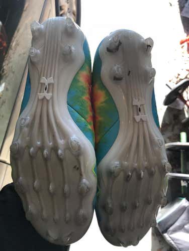 Under Armour Highlight Size 9.5