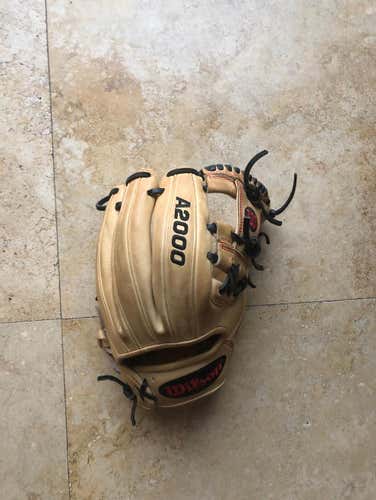 Wilson A2000 11.5 Infielders Glove