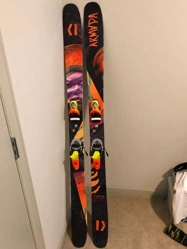 2019 Armada ARV 106 - 172 CM w/Look Pivot 18 Bindings