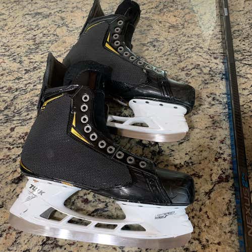 10.5 D Bauer 2S Pro Skates (Prostock)
