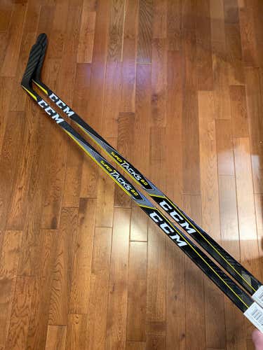 NEW (2 pack) CCM Super tacks 2.0 RH 95 flex P90 (69') & (66')