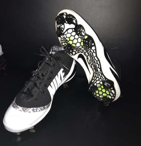 BRAND NEW TROUT 4 PRO SIZE 12