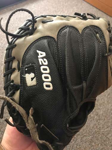 Wilson A2000 Catchers Glove