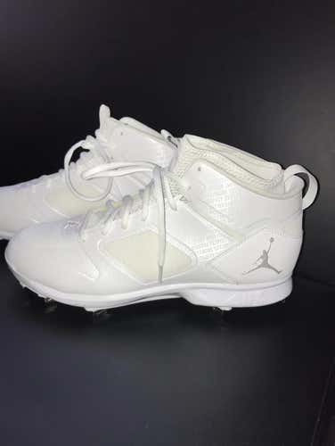 BRAND NEW AIR JORDAN JETER CLEATS SIZE 11.5 SEND OFFERS