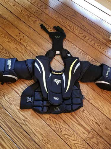 Vaughn LT90 Goalie Chest Protector Intermediate