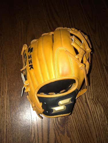 Javier Baez model ssk