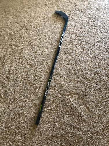 New Ccm Ribcore Trigger 2 Hockey Stick P92 Curve 75 Flex Grip Rh