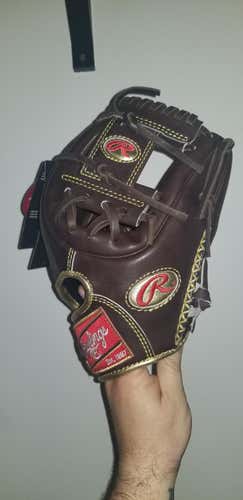 New Rawlings Gold Glove  Adult