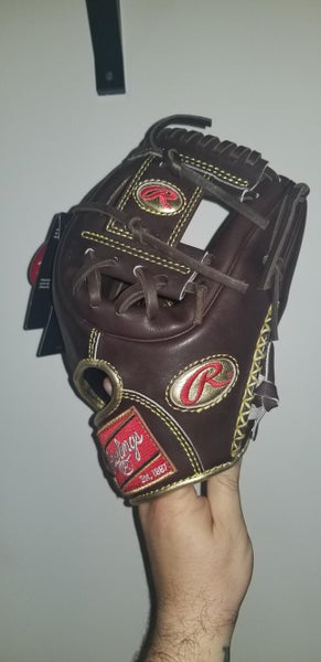 New Rawlings Gold Glove Adult