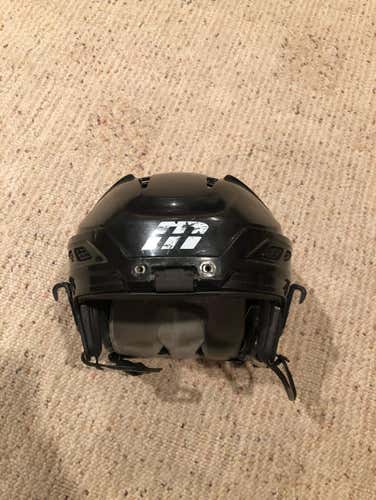 Cascade M11 Box Helmet Senior Medium
