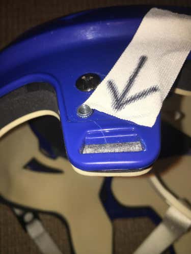 PRIVATE LISTING @evilmonkeys75 CCM v08 helmet dispute
