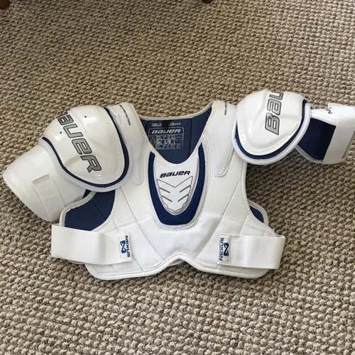 Bauer Nexus 4000 Shoulder Pads, Senior Large