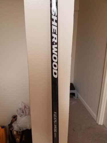 New Sher-Wood  Righty Toe Senior Pro Stock