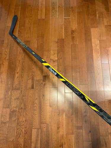CCM Tacks  Righty 85 flex P90 Senior Pro Stock Used (Condition 9.5/10)