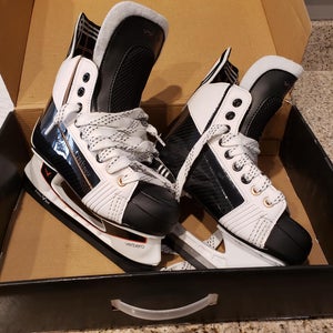 New Verbero Cypress Ice skates Junior Size 4 D