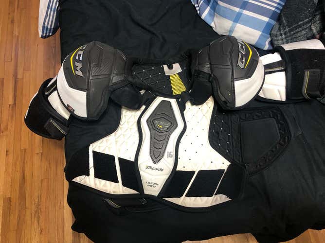 CCM Shoulder pads