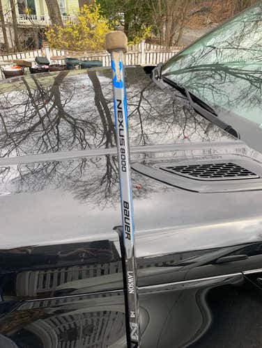 Bauer Nexus 8000 Holy Cross