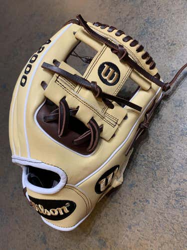 New Wilson A2000  Adult