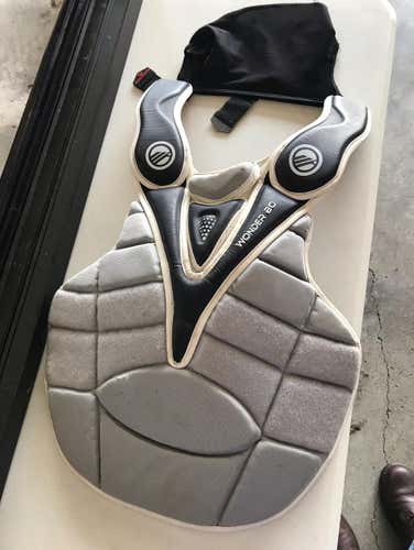 Maverik Wonder Bo Goalie Chest Protector