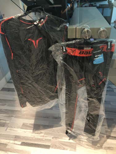New Bauer Shirt And Pants Base Layers