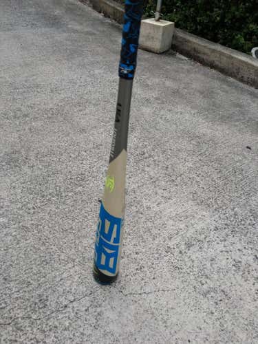 Louisville Slugger Solo 618 USA 31 inch (will negotiate with price)
