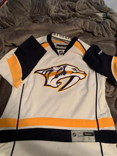 Nashville Predators Away Authentic Jersey Men’s Small