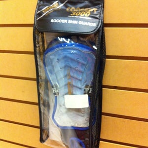 Champro Concept 3000 Soccer Shin Guards Adult SMALL Blue MAKE OFFERS