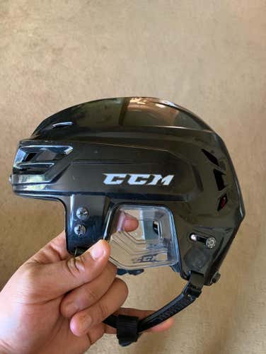 CCM Resistance Helmet