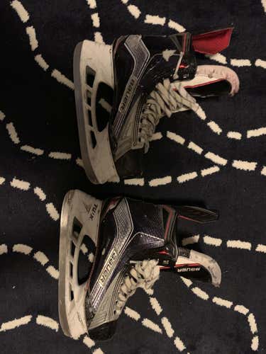 Bauer Vapor 1X  Senior Pro Stock Size 7