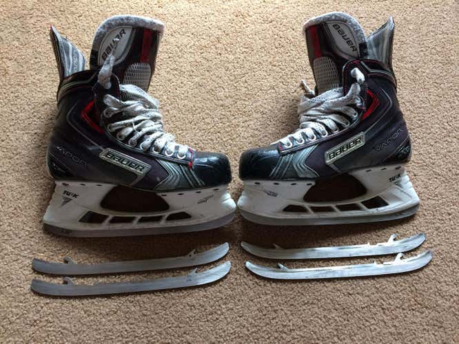 Bauer Vapor X90  Senior Size 6
