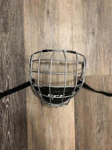 CCM FM 580 Senior Medium Cage Gray