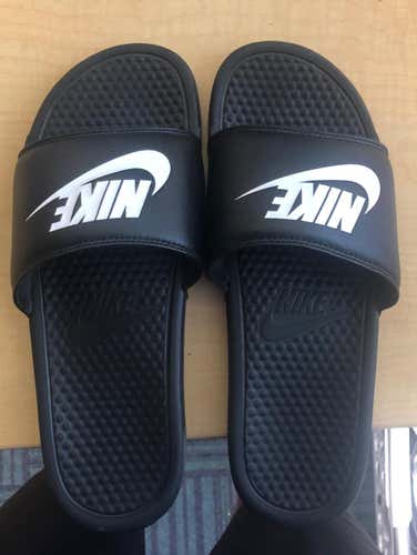 Brand New Size 11 Nike Bonsai Slides Men’s