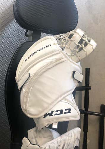 CCM Premier 2 Pro Blocker And Catch