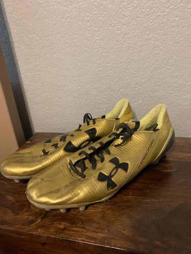 Under Armour Spotlight Gold Cleats