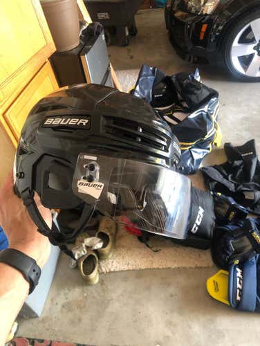Bauer IMS. 5.0 (Bauer Protective Bag Included)
