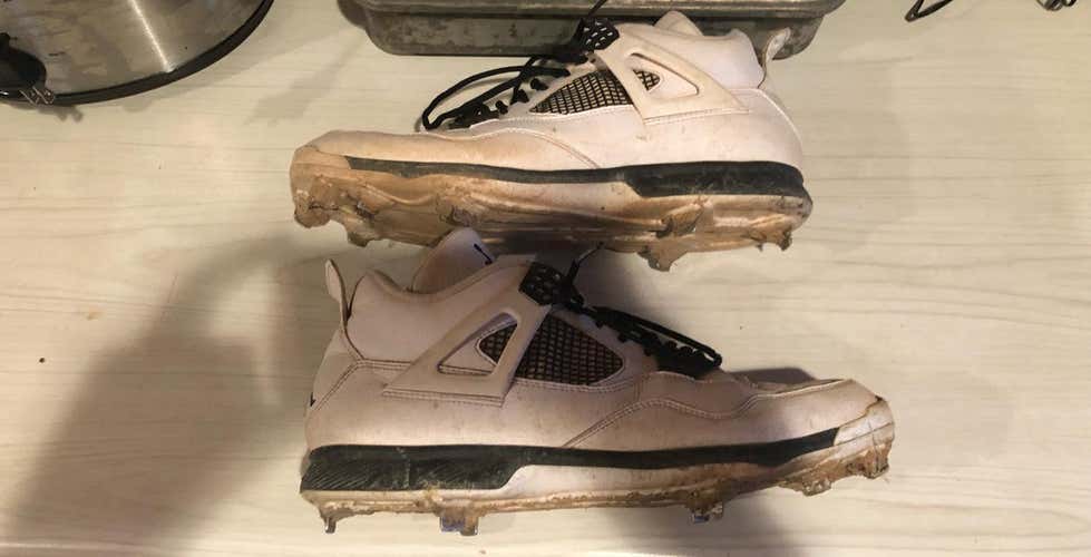 USED SIZE 13.5 JORDAN 4’s Metal Cleats