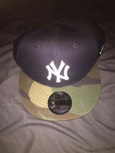 Brand New New York Yankees Military Appreciation SnapBack Hat-adjustable NEED GONE!!
