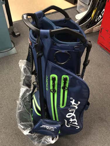 New Titleist Golf bag