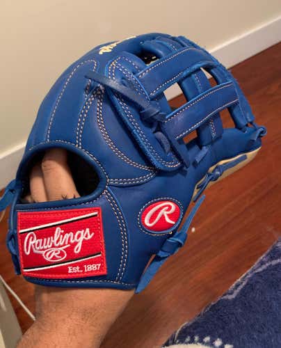 Used But Practically New Rawlings Outfield Glove