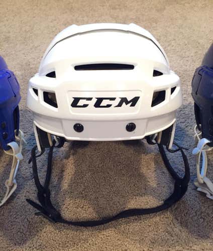 CCM V08 PRO STOCK HELMET (WHITE SIZE SMALL)