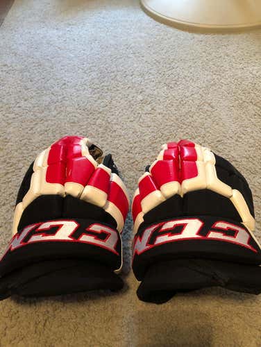 Hockey Gloves