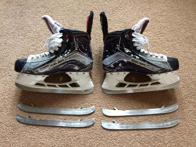 Bauer Vapor 1X  Junior Size 5.5