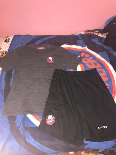 Islanders Pro Warmup Bundle **More Pictures Shown On Profile