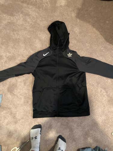 Brand New Never Worn Philly Showcase Allstar Game Sweatshirt RARE