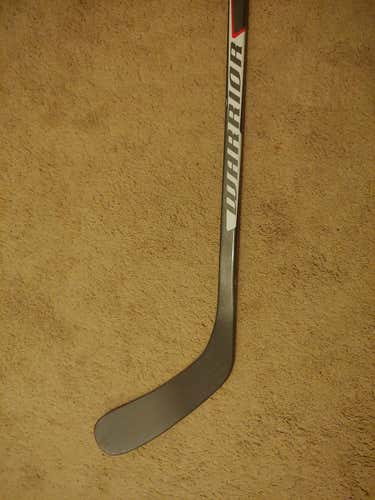 New Warrior Dynasty HD3  Righty Mid Intermediate W03 Grip 57" w/ Tacki-Mac Grip