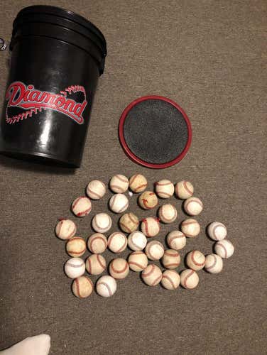 NEW AND USED BASEBALLS WITH BUCKET // 35 BASEBALLS